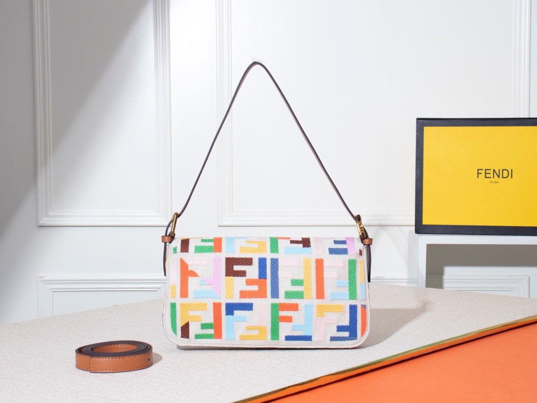 ESMEE - Top Quality Bag FND 699