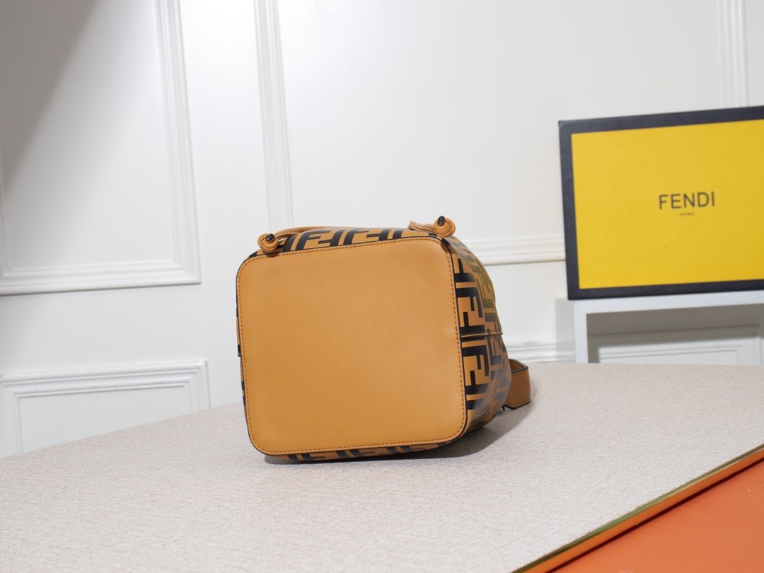 ESMEE - Top Quality Bag FND 744