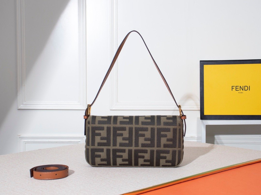 ESMEE - Top Quality Bag FND 700