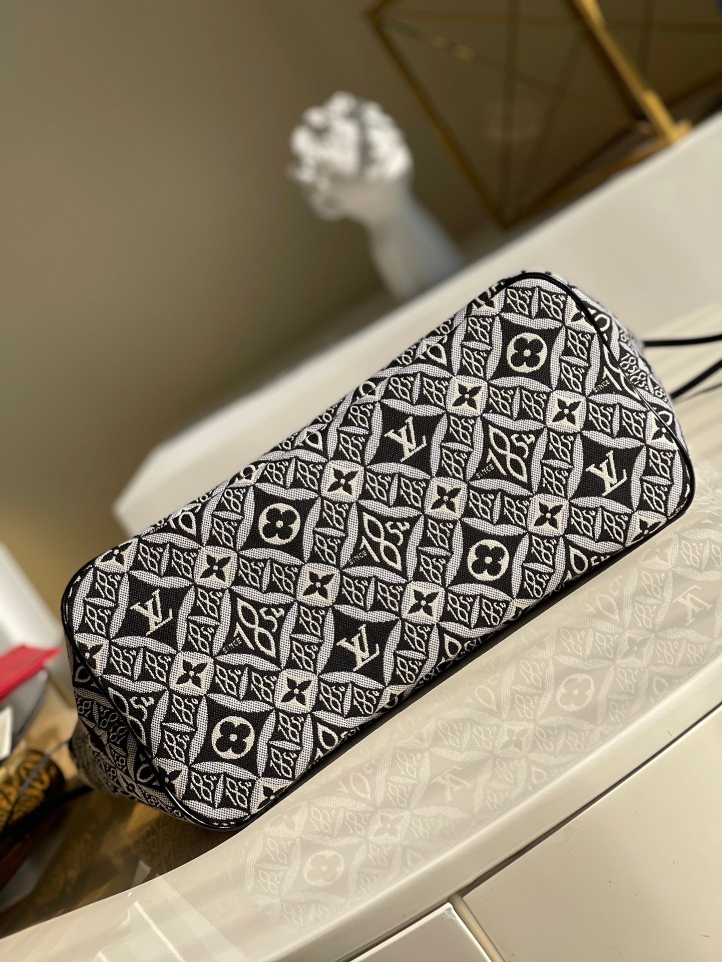 ESMEE - Top Quality Bags LUV 375