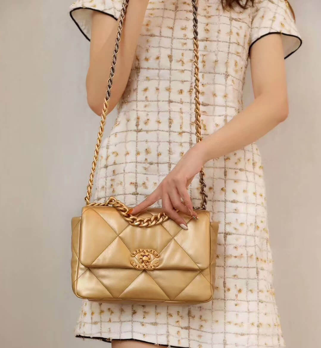 ESMEE 19 Flap Bag Gold CHL - 741