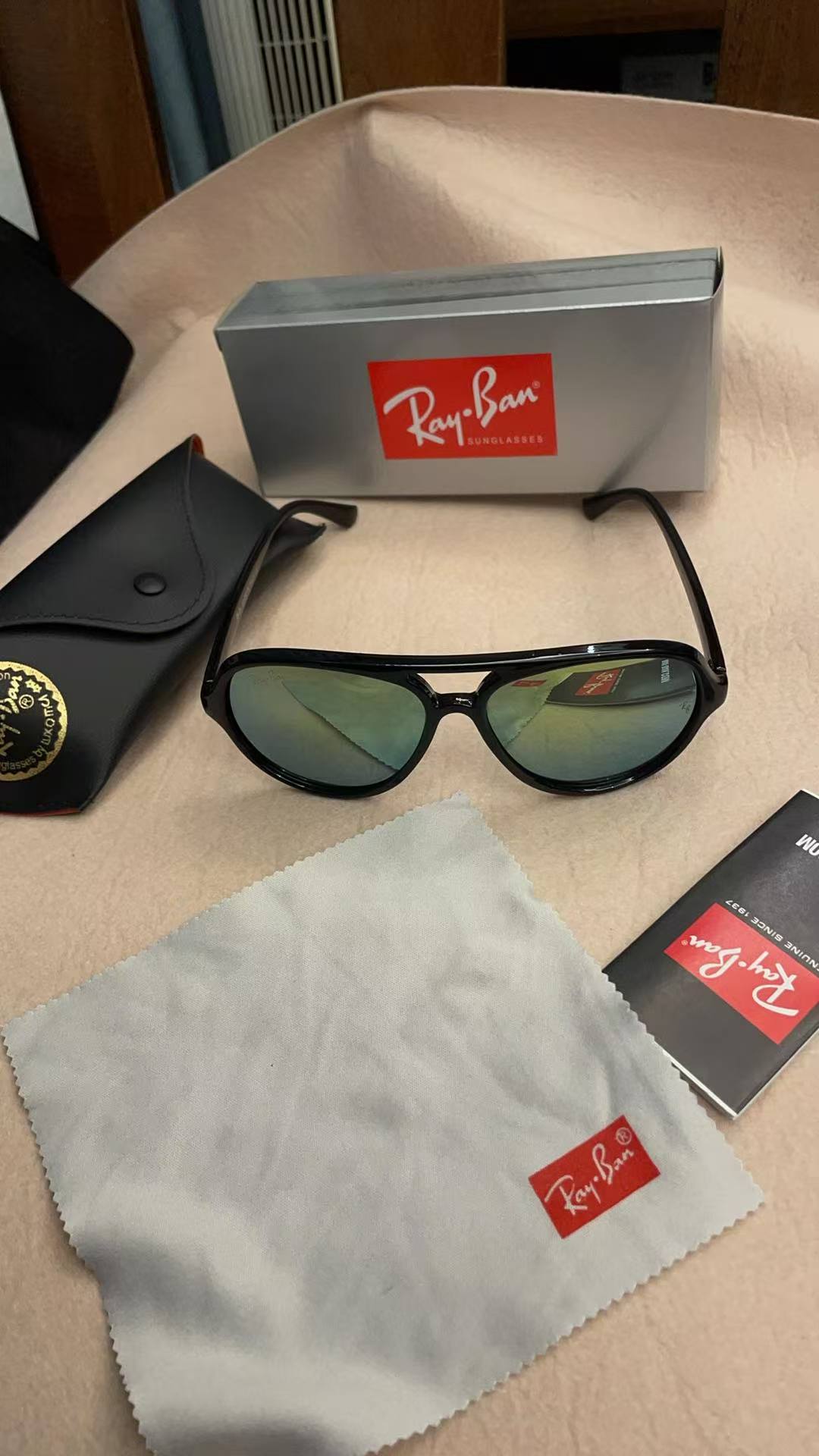 Design USA sunglasses for  Women and men R-B4125