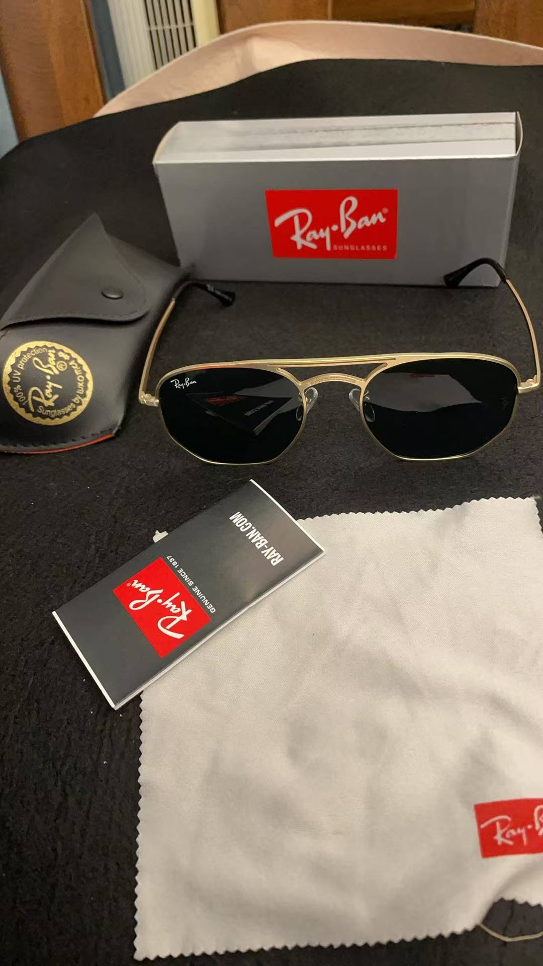 Design USA sunglasses for  Women and men R-B3609