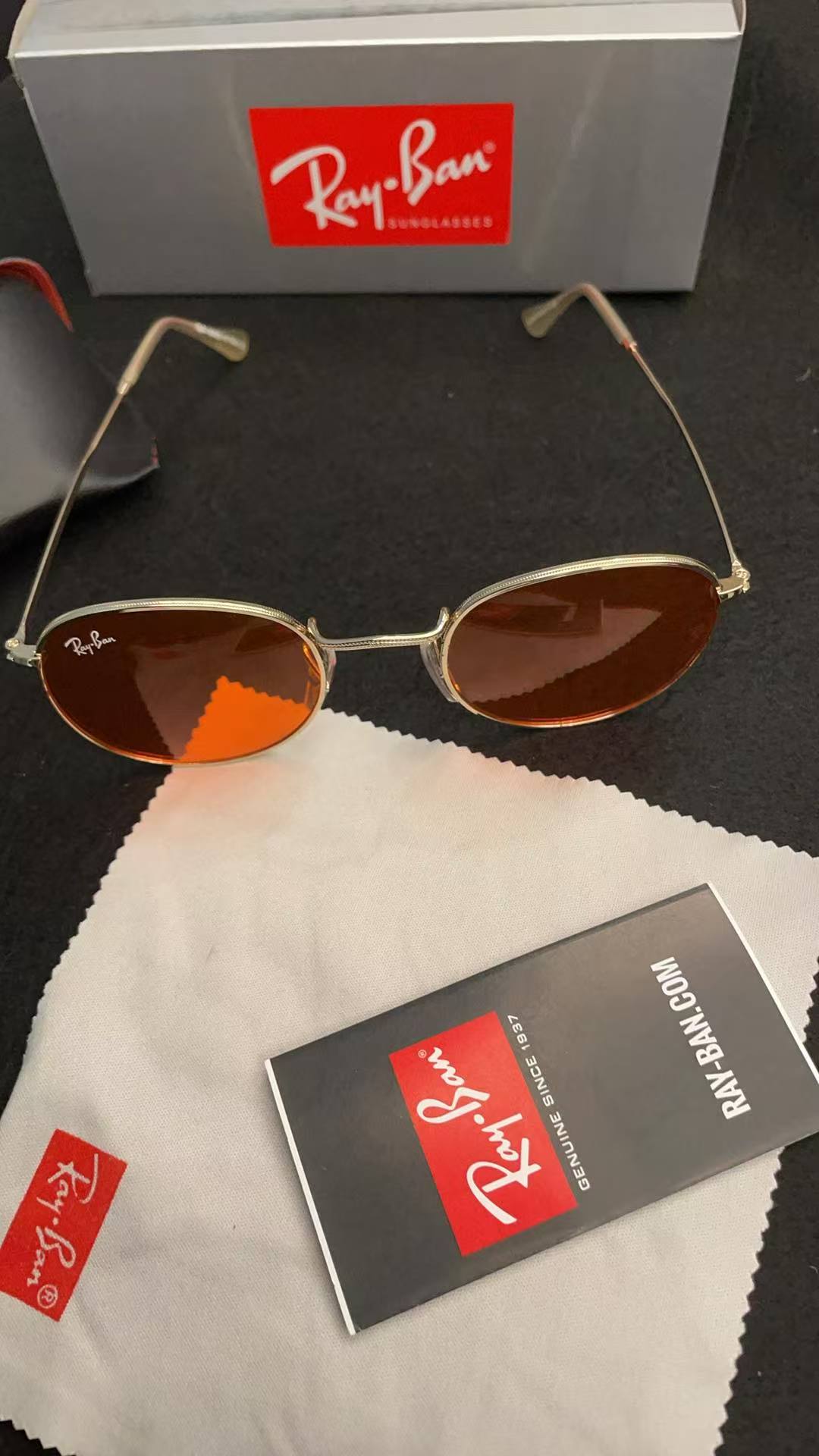 Design USA sunglasses for  Women and men R-B3447