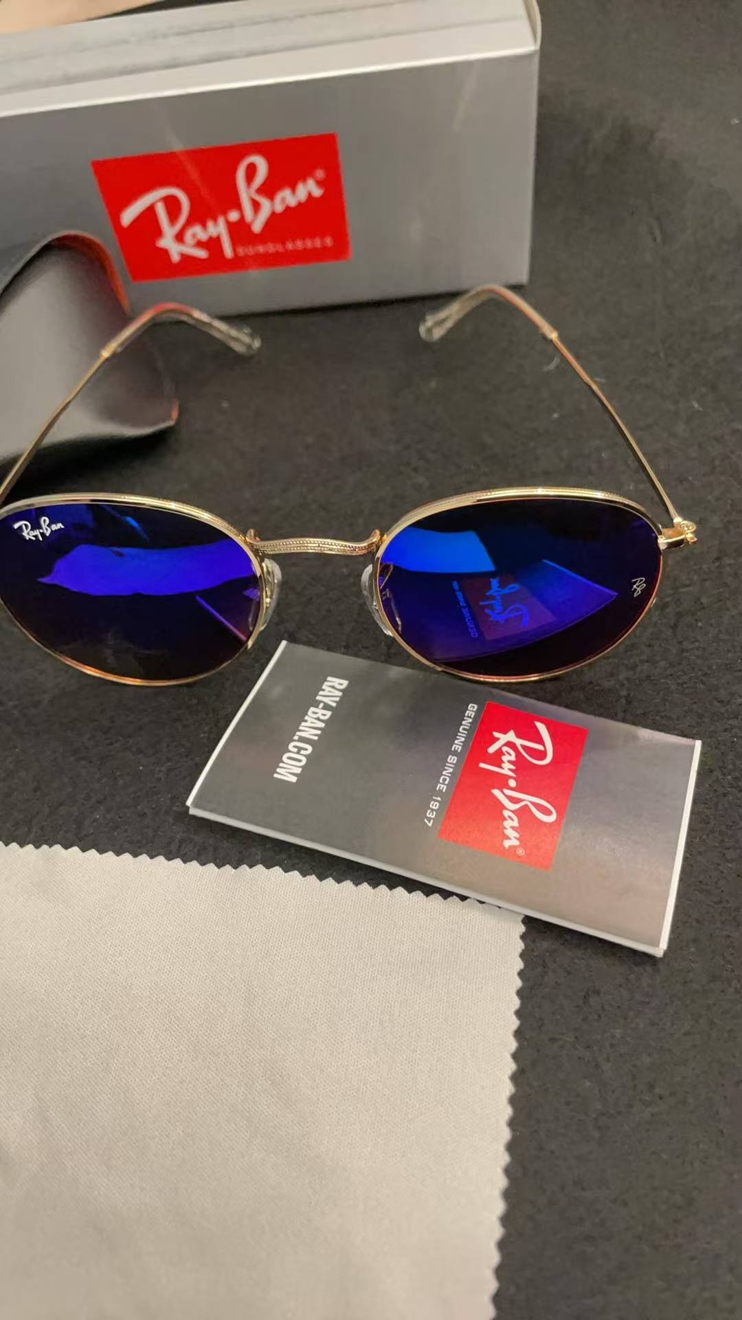 Design USA sunglasses for  Women and men R-B3447