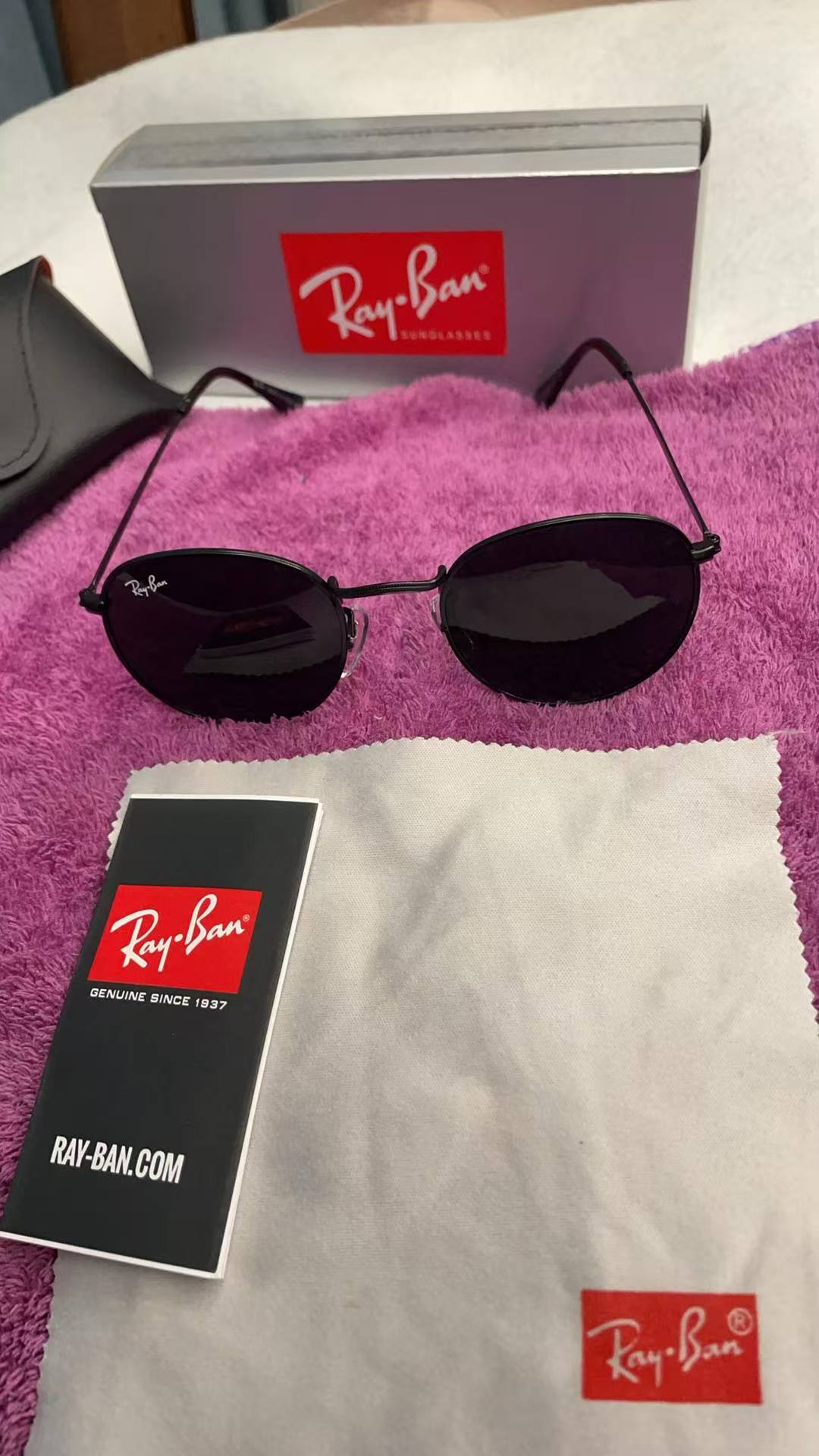 Design USA sunglasses for  Women and men R-B3447