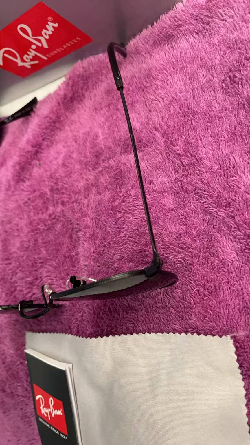 Design USA sunglasses for  Women and men R-B3447