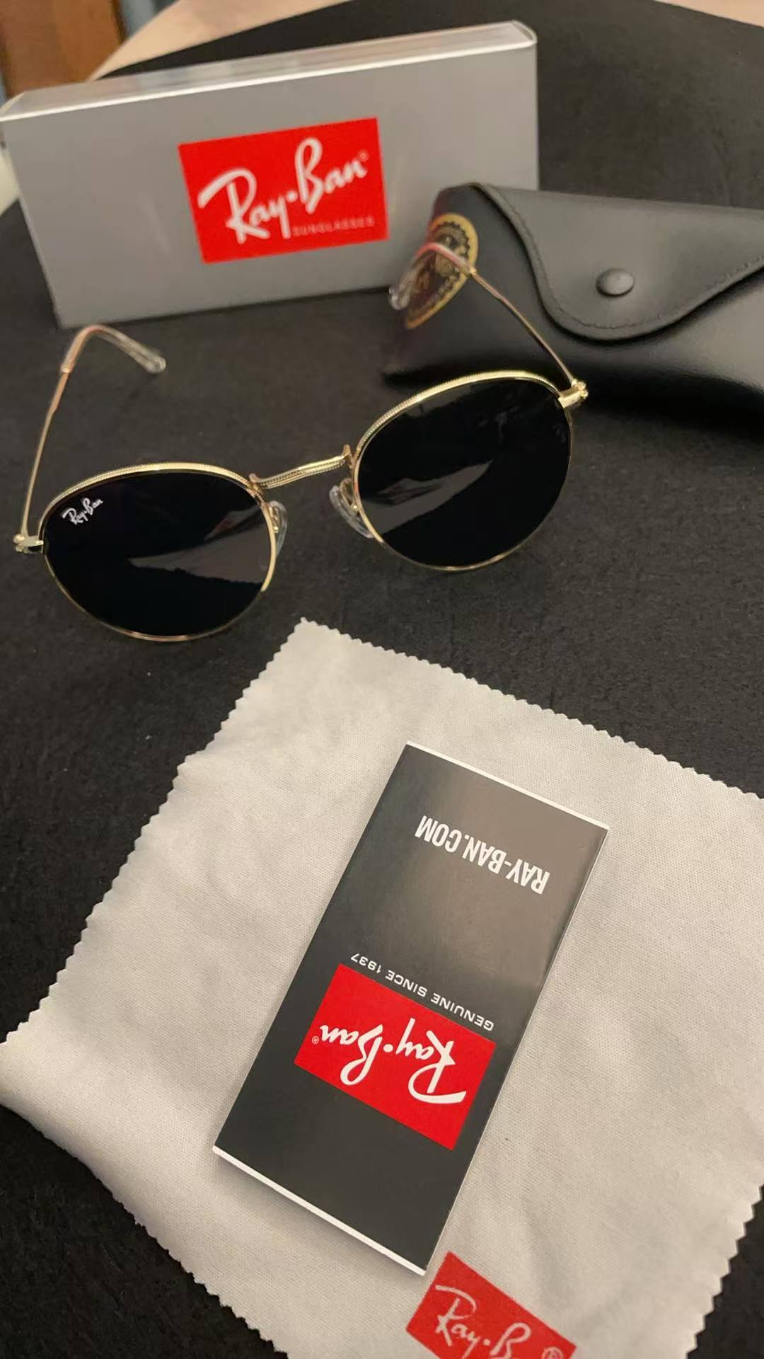 Design USA sunglasses for  Women and men R-B3447