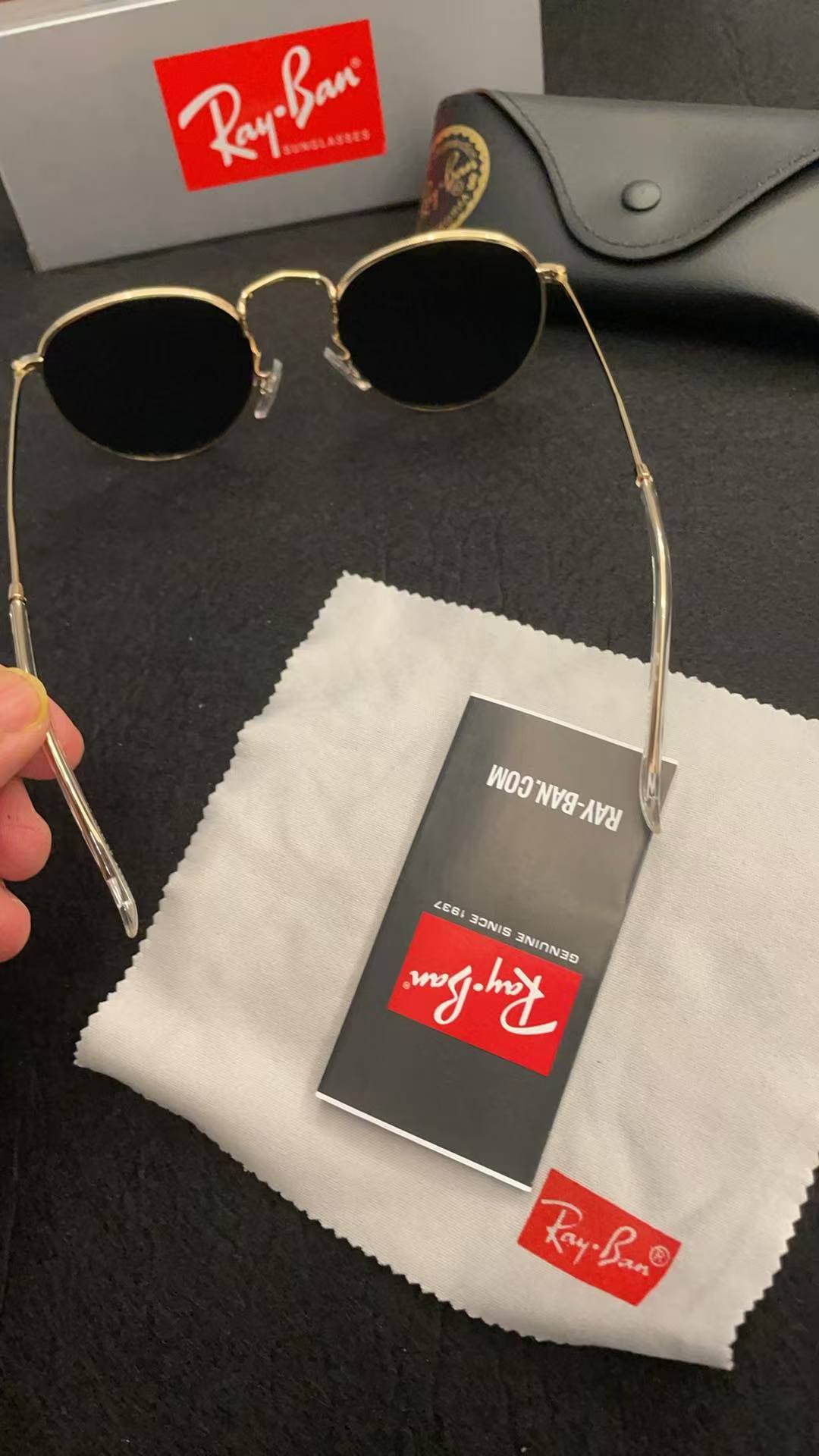 Design USA sunglasses for  Women and men R-B3447
