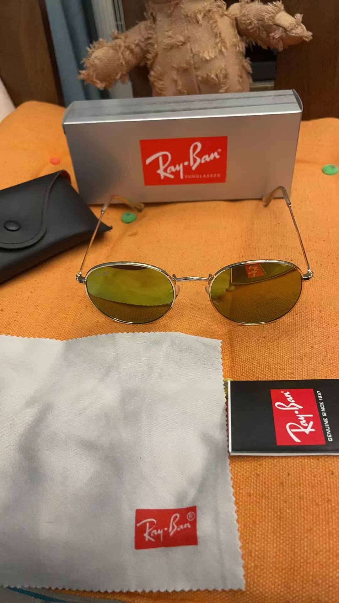 Design USA sunglasses for  Women and men R-B3447