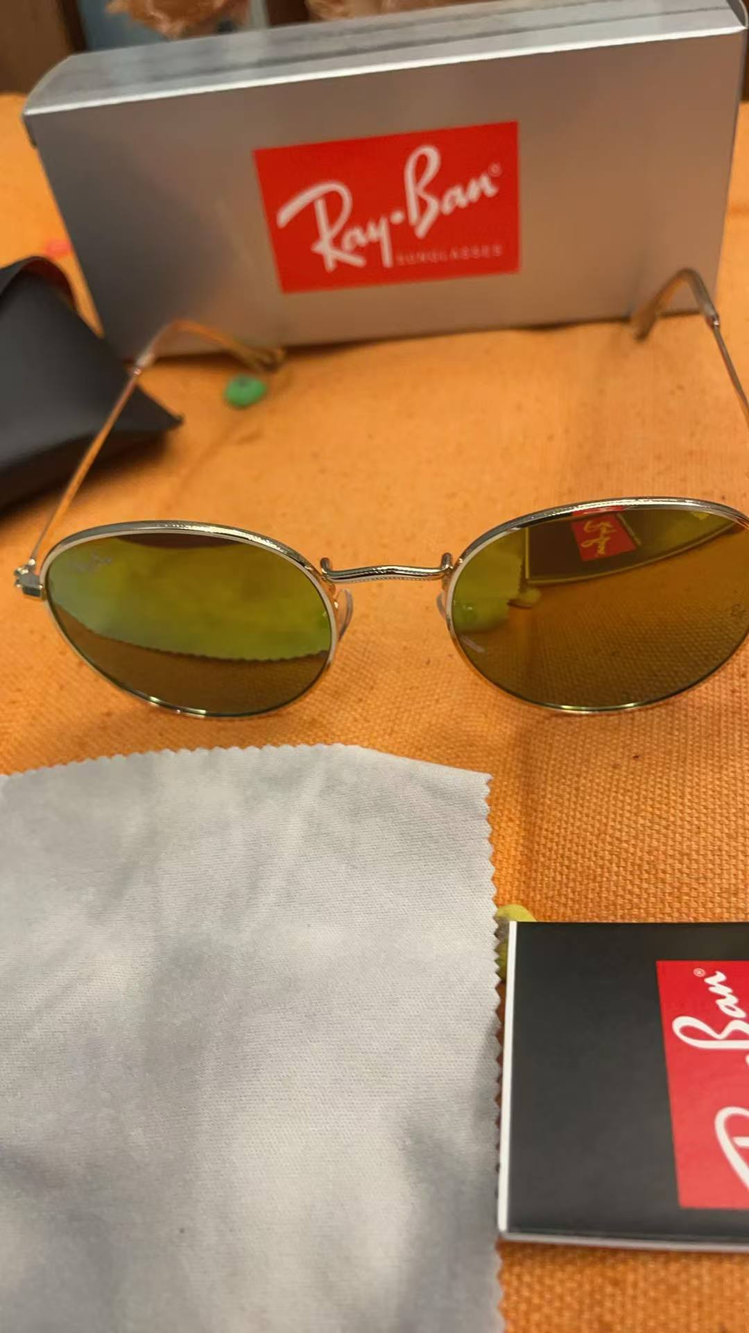 Design USA sunglasses for  Women and men R-B3447
