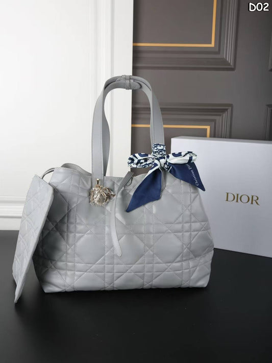 Custom luxury bags for women Dio