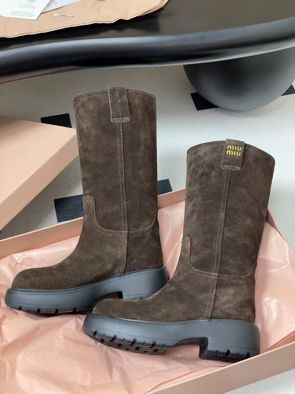 Customized women's fashion package luxury clothing and  shoes