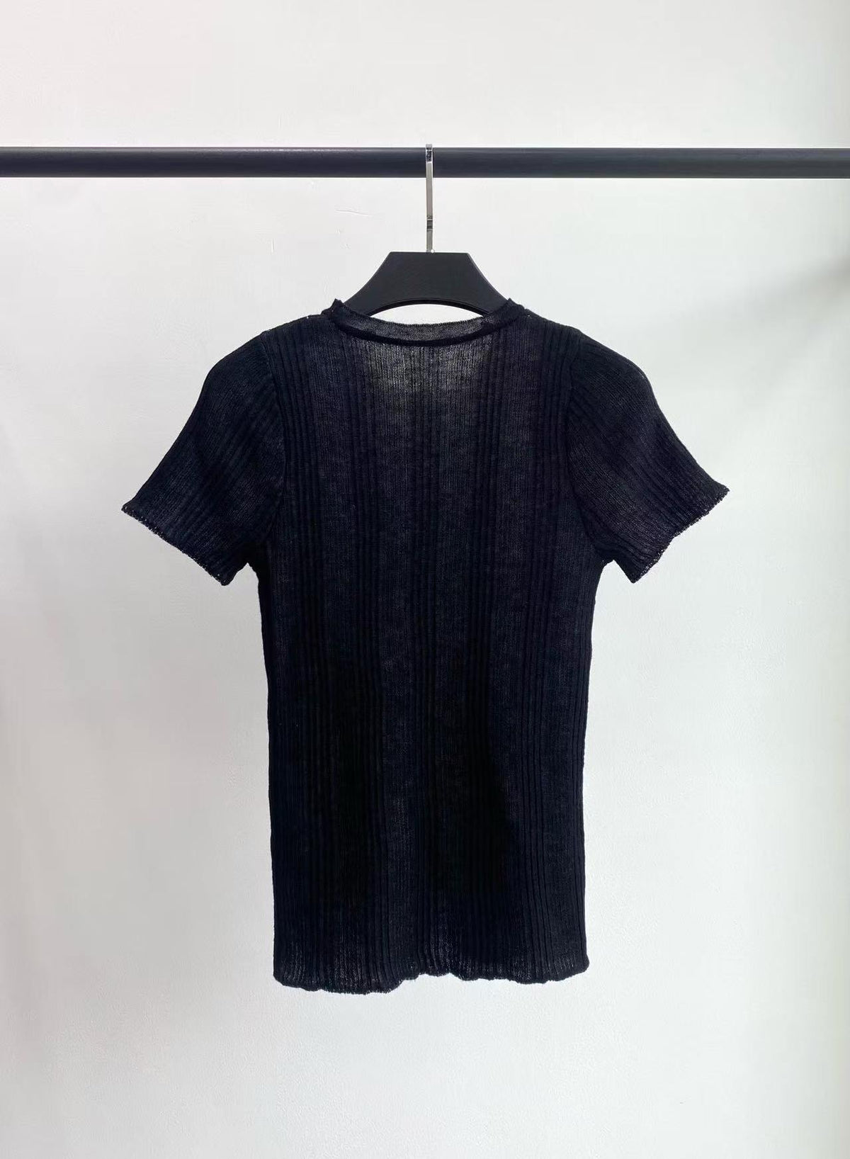 Design USA Customized luxury T-shirts and sunglasses