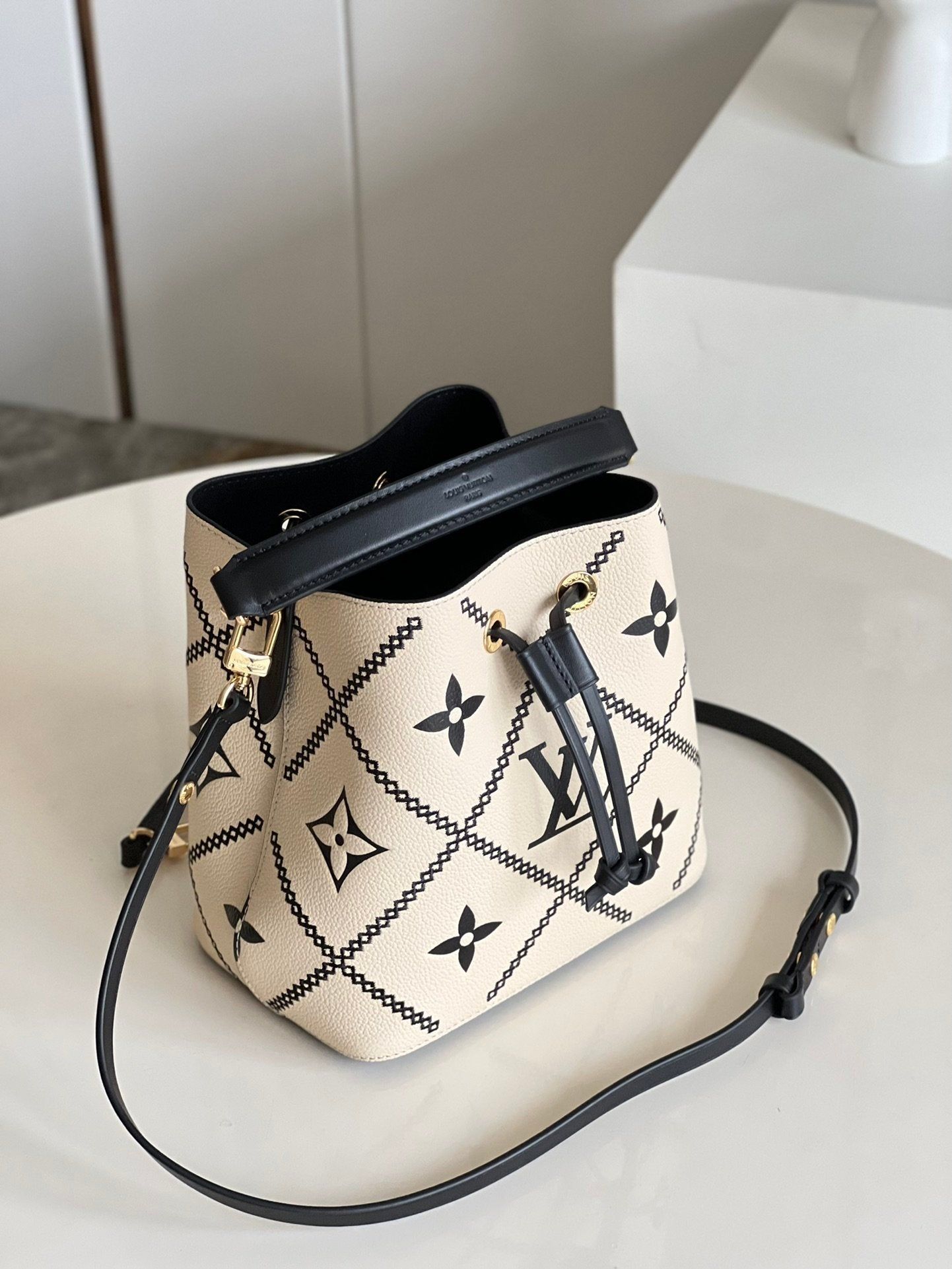 ESMEE - Top Quality Bags LUV 183