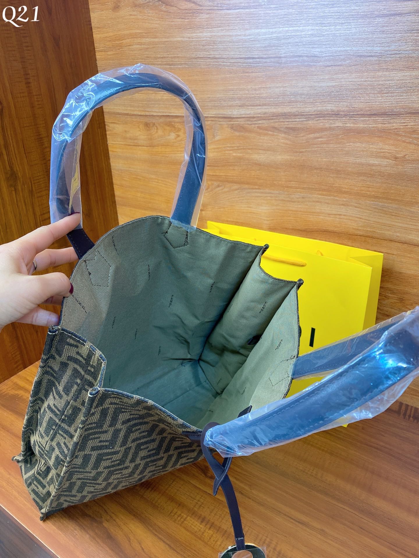 ESMEE - Top Quality Bag FND 636