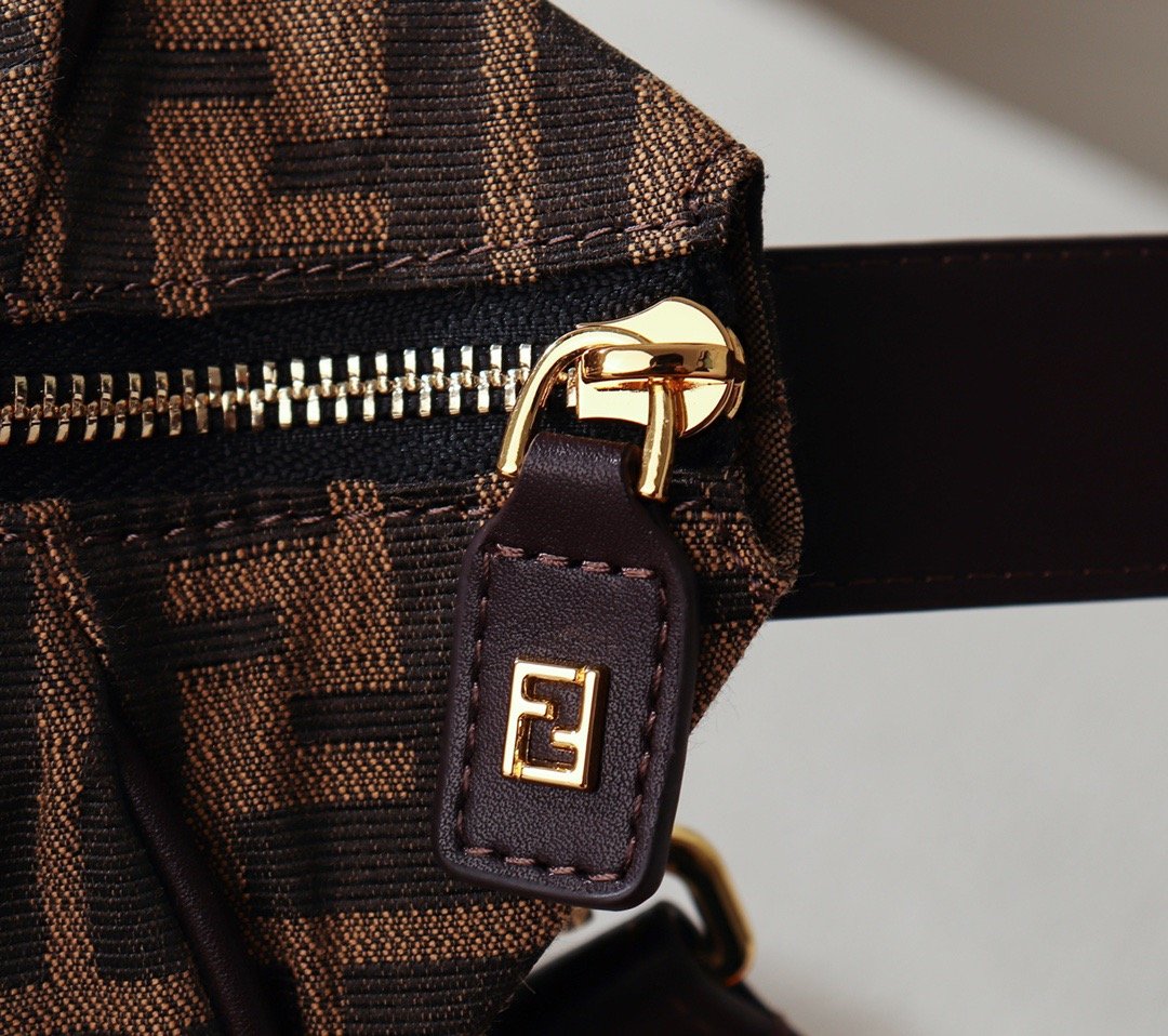 ESMEE - Top Quality Bag FND 682