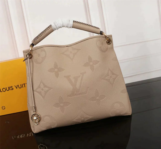 ESMEE - Top Quality Bags LUV 179