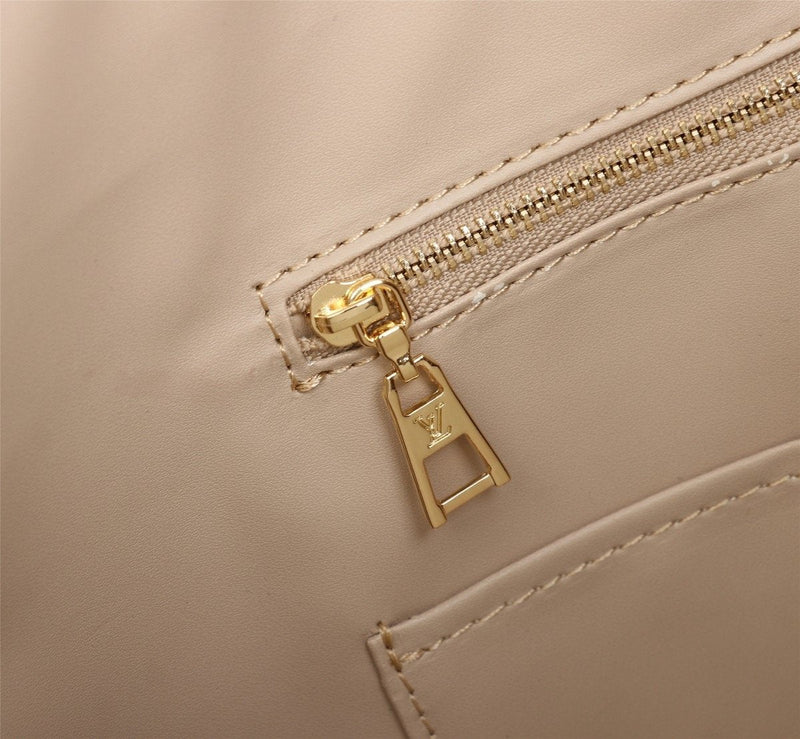 ESMEE - Top Quality Bags LUV 107