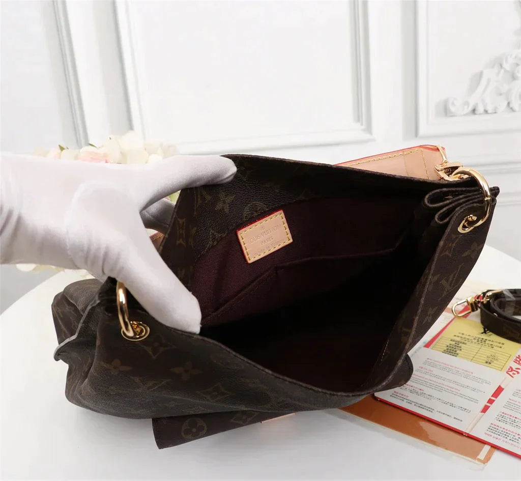 ESMEE - Top Quality Bags LUV 148