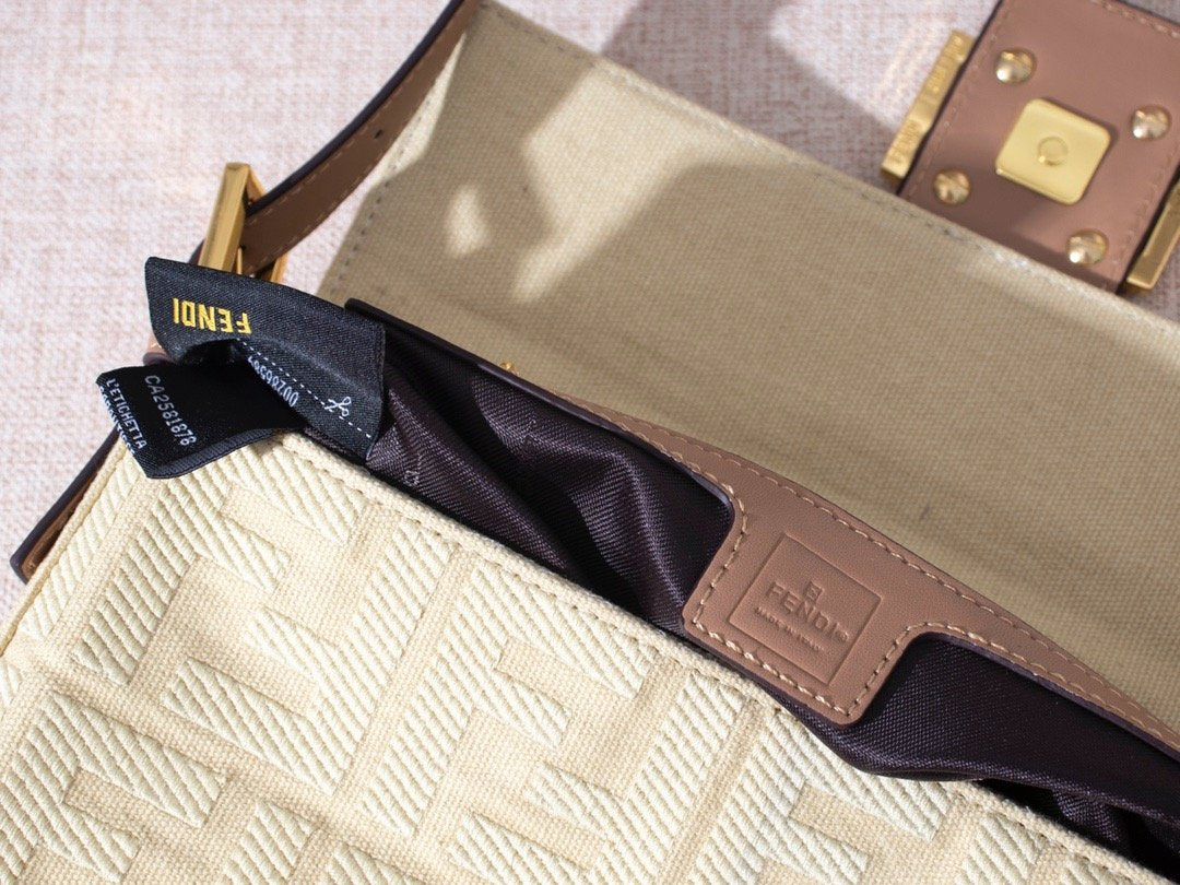 ESMEE - Top Quality Bag FND 702