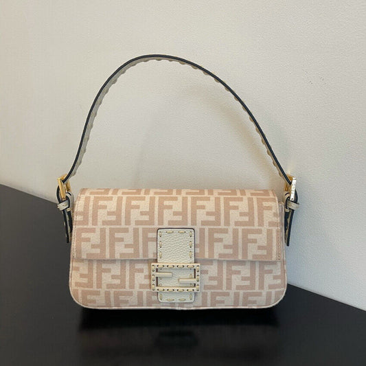 ESMEE Beige FF Wool Bag - FND 800