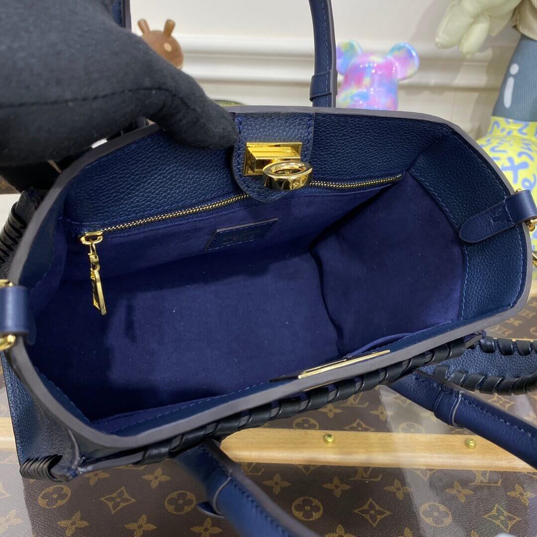 ESMEE OnMySide PM Shoulder Bag - LUV 410