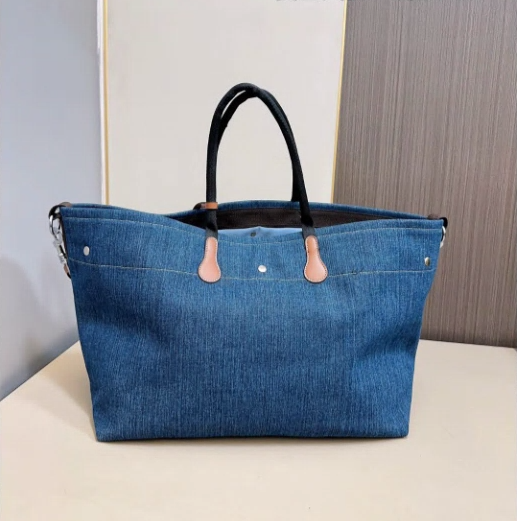 Custom luxury bags for women M02