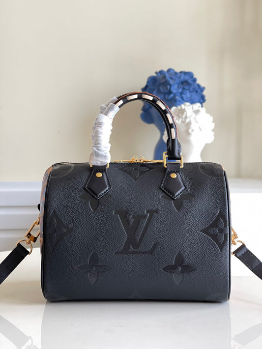 ESMEE - Top Quality Bags LUV 385