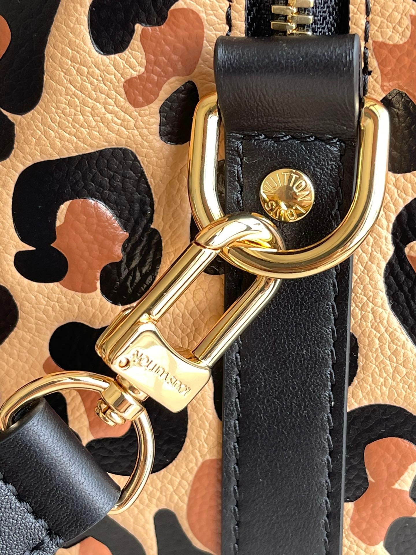 ESMEE - Top Quality Bags LUV 385