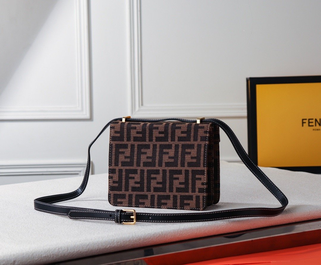 ESMEE - Top Quality Bag FND 718