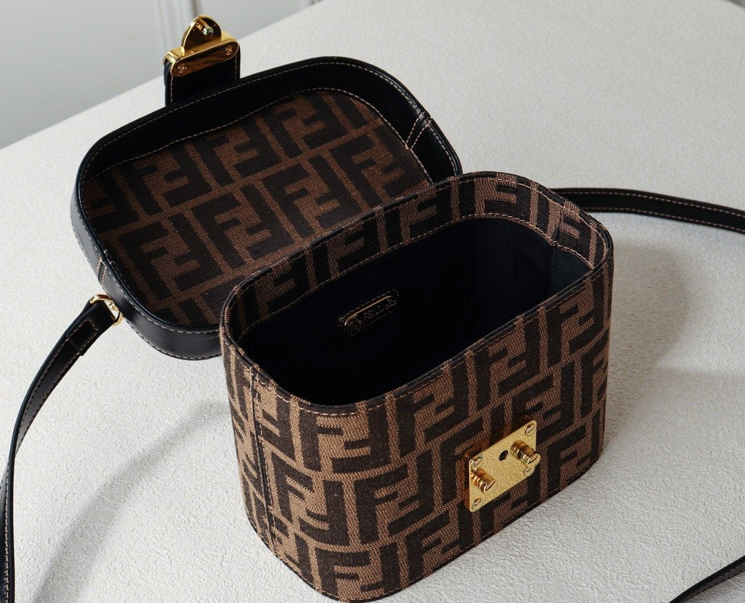 ESMEE - Top Quality Bag FND 708