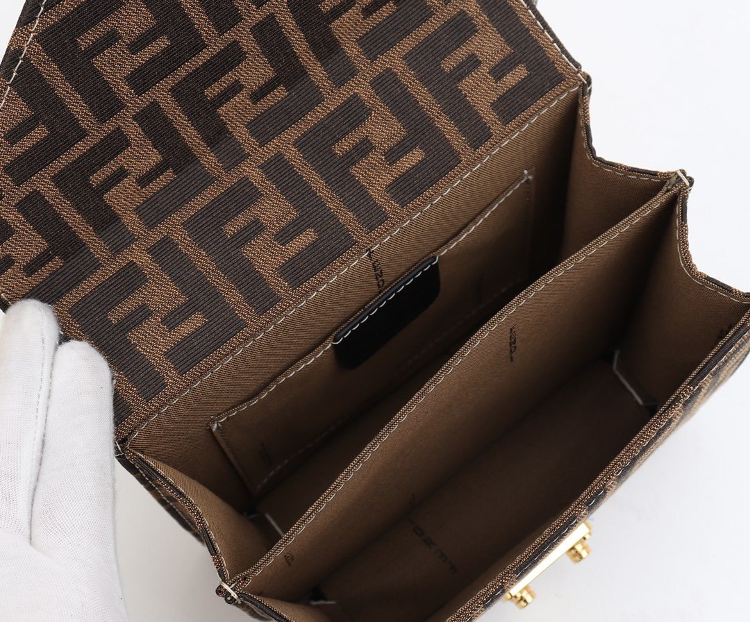 ESMEE - Top Quality Bag FND 684