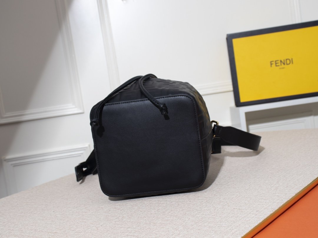 ESMEE - Top Quality Bag FND 746