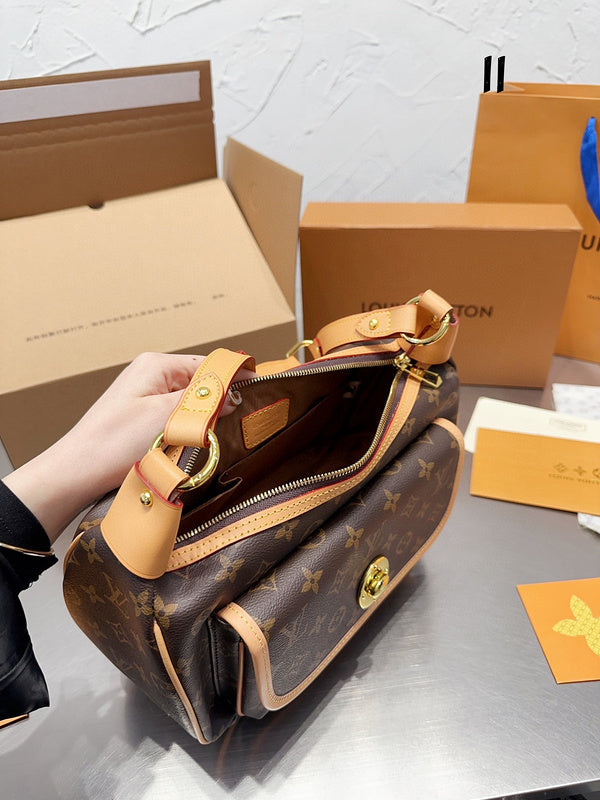 Design USA Custom luxury handbag