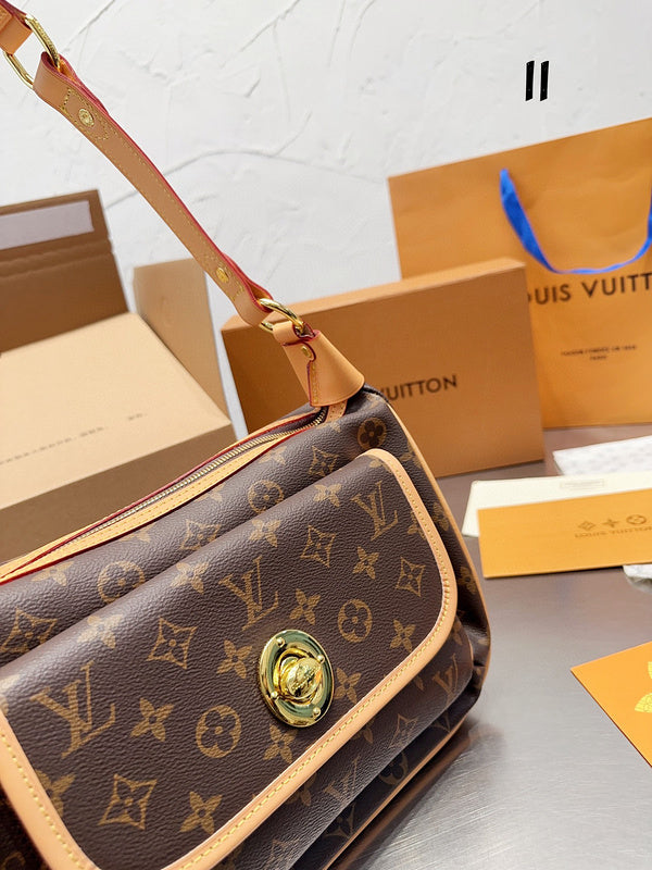 Design USA Custom luxury handbag
