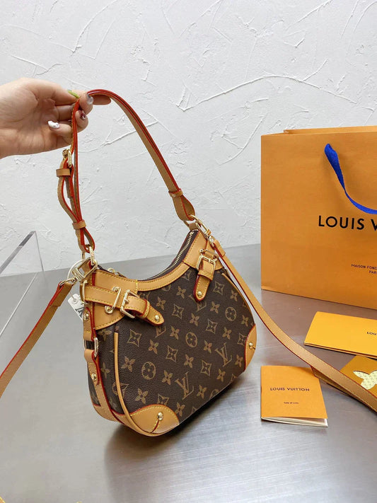 ESMEE - Top Quality Bags LUV 135
