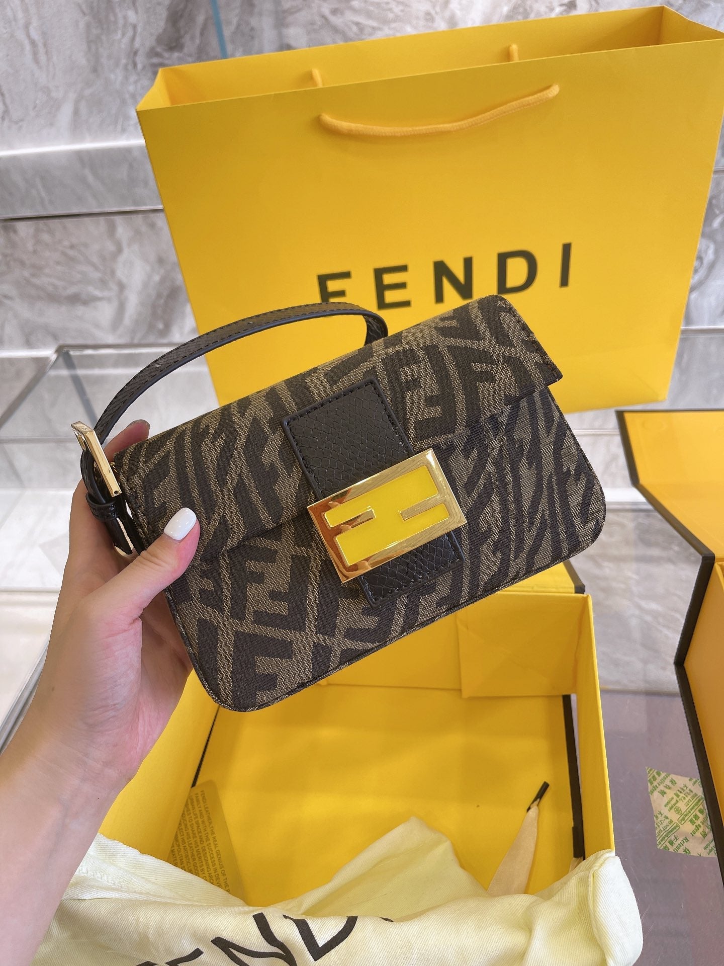 ESMEE - Top Quality Bag FND 622