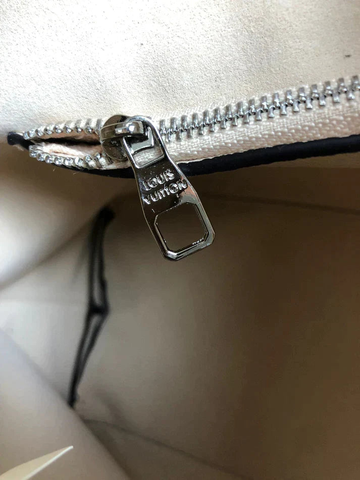ESMEE - Top Quality Bags LUV 158