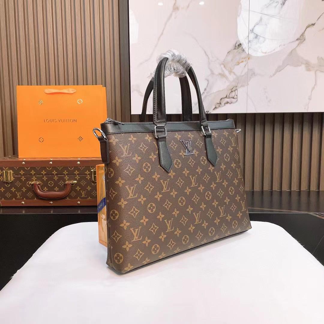 ESMEE - Top Quality Bags LUV 144